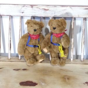 Vermont Teddy Bear Set. Or ($25ea)